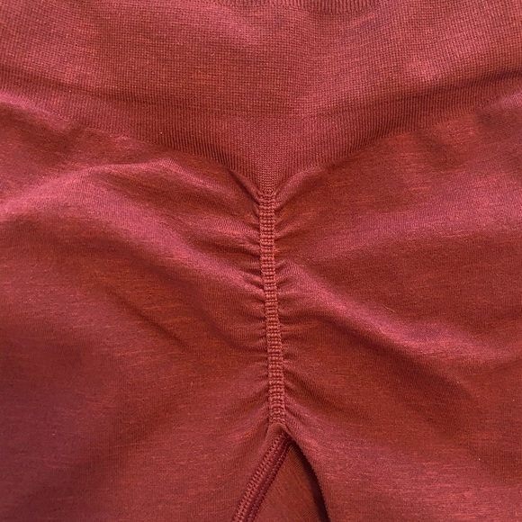 Alphalete Amplify Leggings - Picture 3 of 4